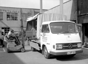 Mercedes-Benz L 206 D Pritschenwagen 1970 года